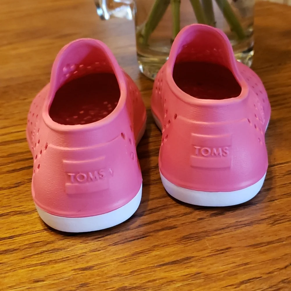 Toms Water Pink Shoes Size 5